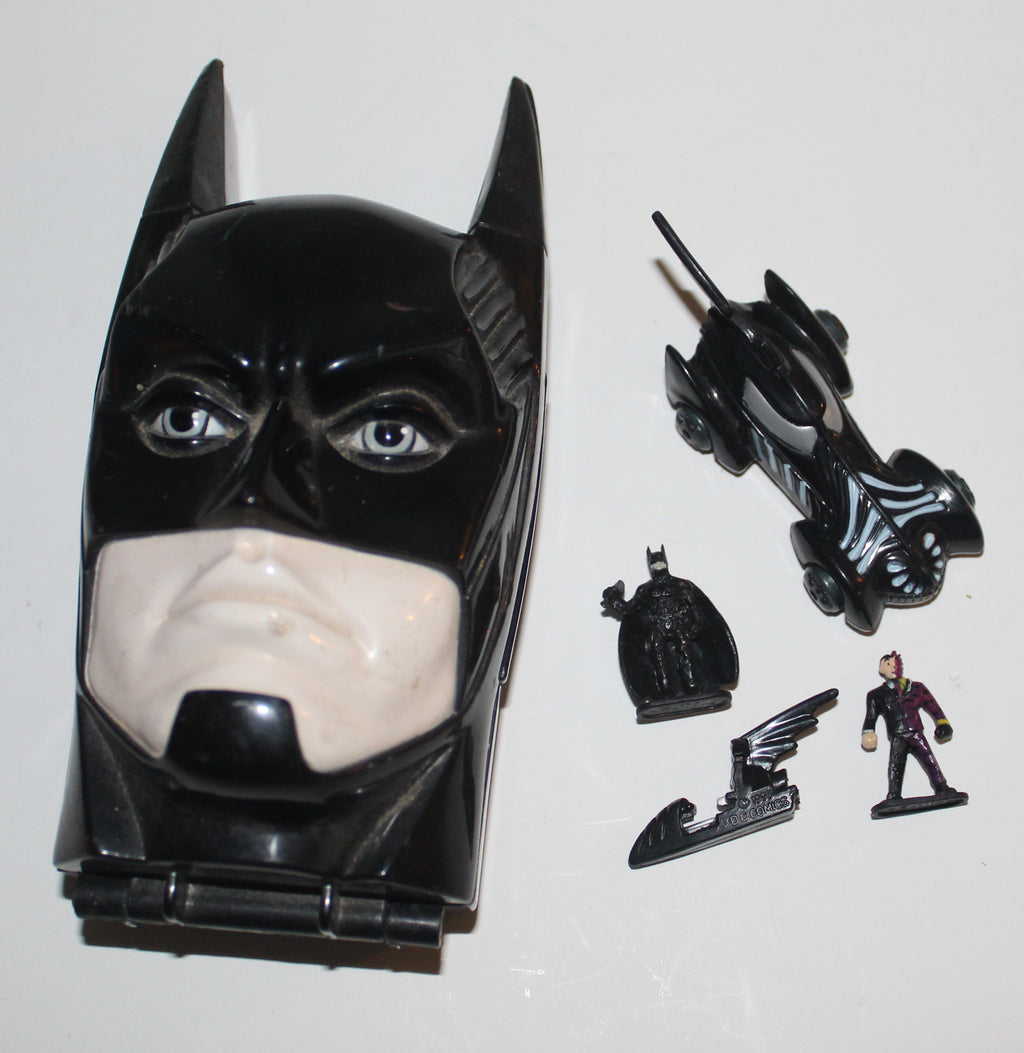 Batman Forever Bat Cave Power Center Mini Playset With Parts DC Comics Kenner 1995 Val Kilmer