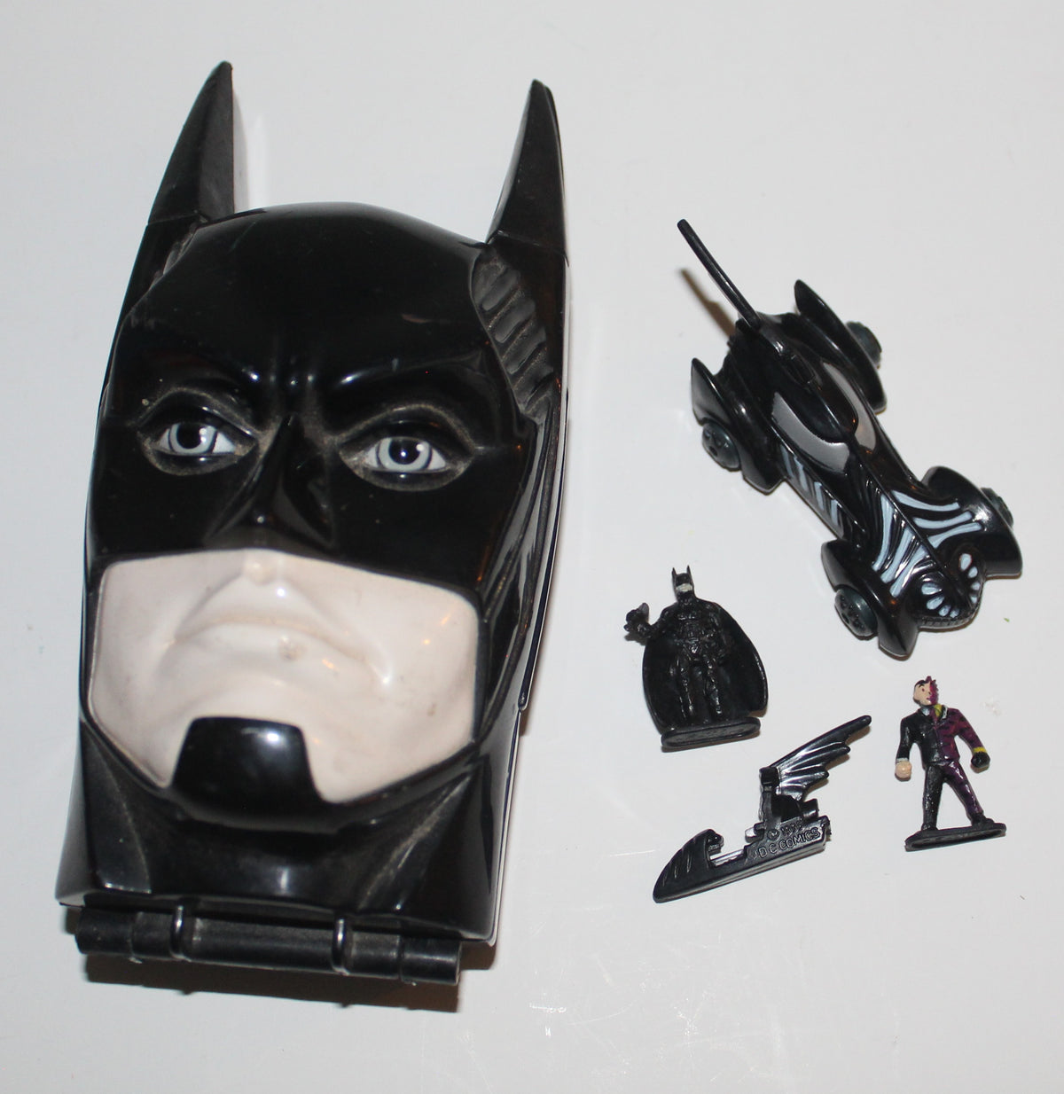 Batman Forever Bat Cave Power Center Mini Playset With Parts DC Comics Kenner 1995 Val Kilmer