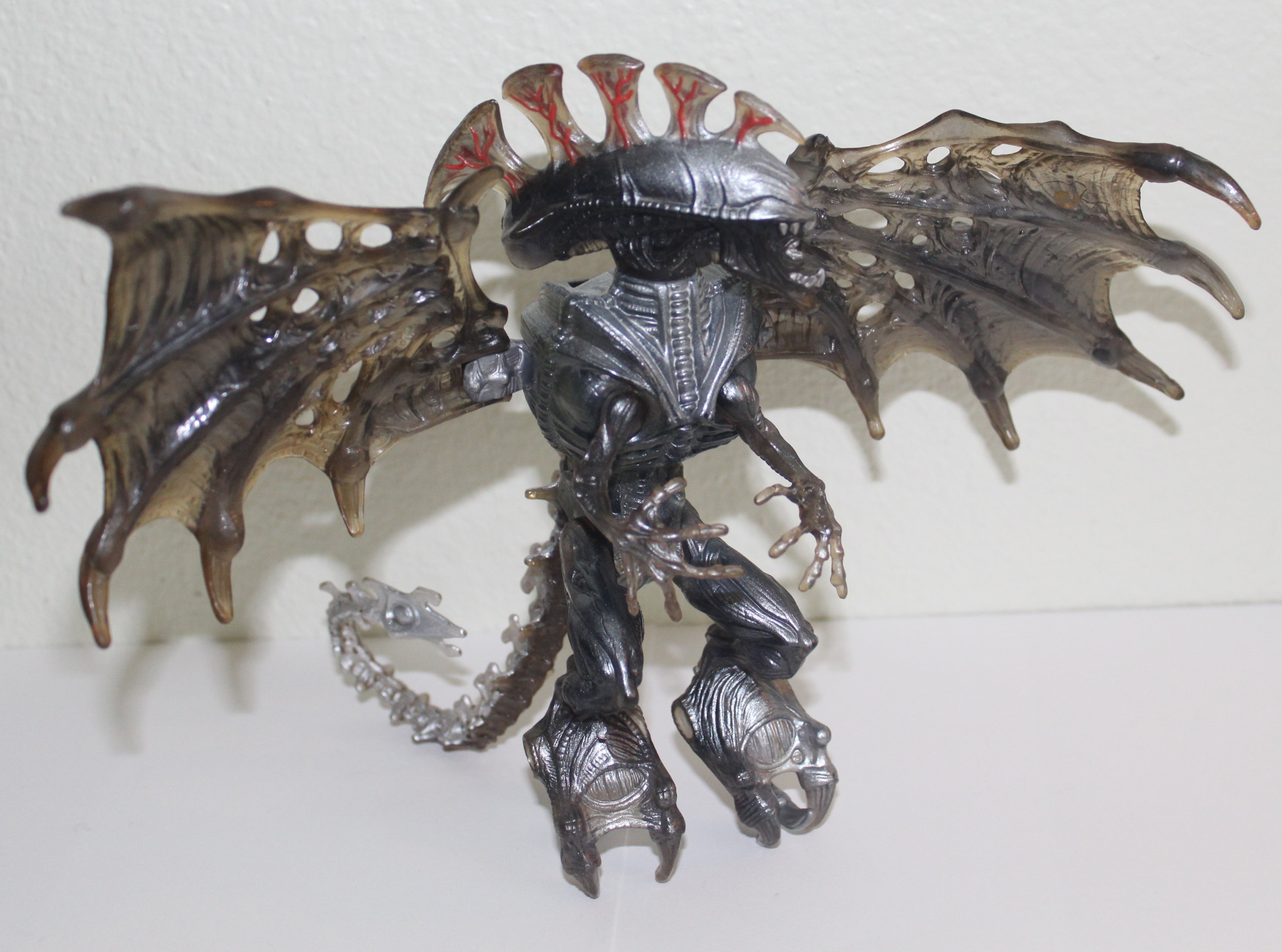 Aliens Flying Alien Queen Figure Kenner 1992